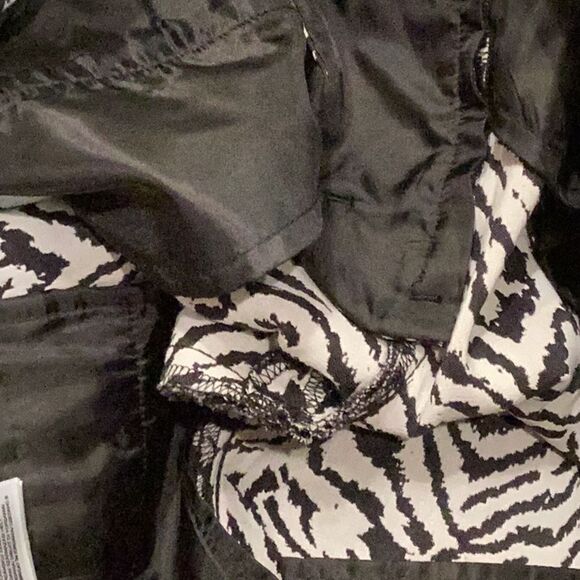 Banana Republic Sloan Fit Pant Women's Zebra Print Sz 8 - Picture 13 of 13